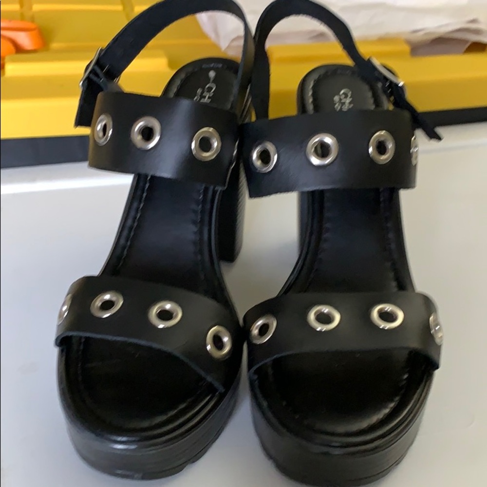 Charles David 4.5” block heel Paradise sandal